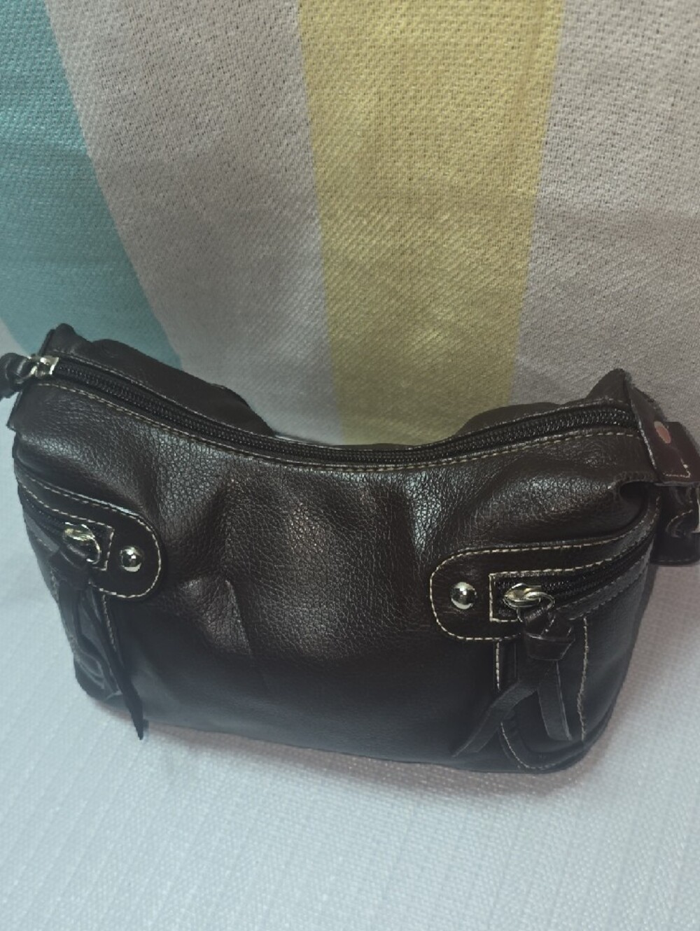 St Johns Bay Faux Leather Handbag - Picture 2 of 8